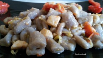 gnochetti viola al ragù di pesce spada