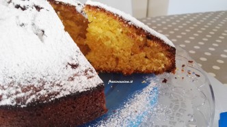 Ciambella alle carote e mandorle