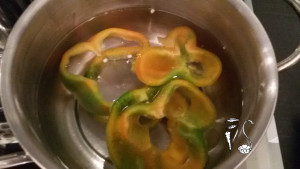 uova in padella con peperoni