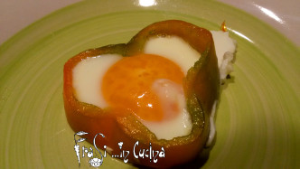 uova in padella con peperoni