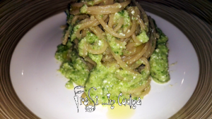 spaghetti integrali ricotta e zucchine