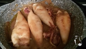 calamari ripieni con crema di fagioli borlotti
