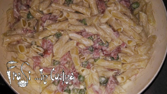 Garganelli panna golfetta e piselli