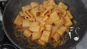 Anelli con crema di cannellini e bacche di Goji