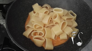 Anelli con crema di cannellini e bacche di Goji