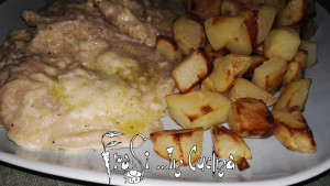 Scaloppine con crema al latte e patate al forno