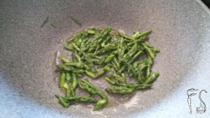 spaghetti al pesto di asparagi3