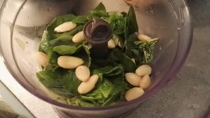 Fusilli al pesto di basilico e mandorle_mandorle