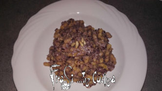Passatelli con crema di radicchio pinoli e lardo di Arnad
