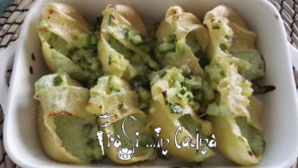 Lumaconi ripieni di ricotta e zucchine al forno